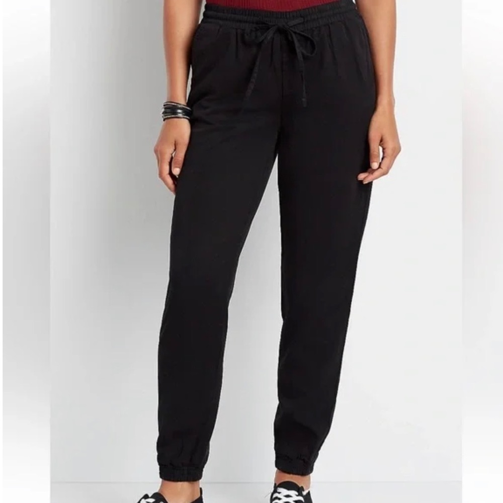 Willi Smith black trouser joggers with drawstring waist and pockets